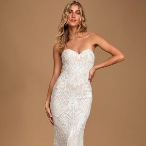 Lulus Wedding Dress • Strapless